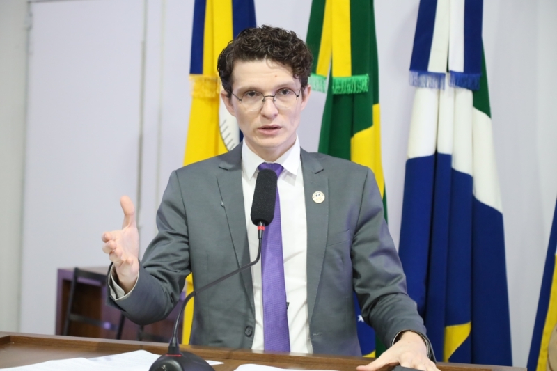 Franklin solicita informações sobre quadro de servidores da Assistência Social de Dourados
